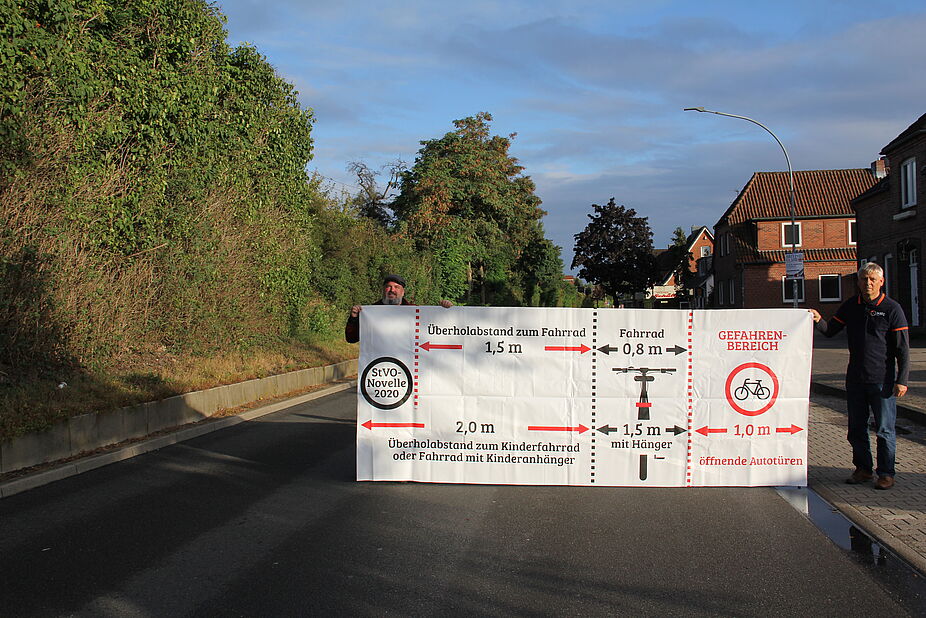 Lauenburger Strasse Plakat auf der Lauenburger Strasse